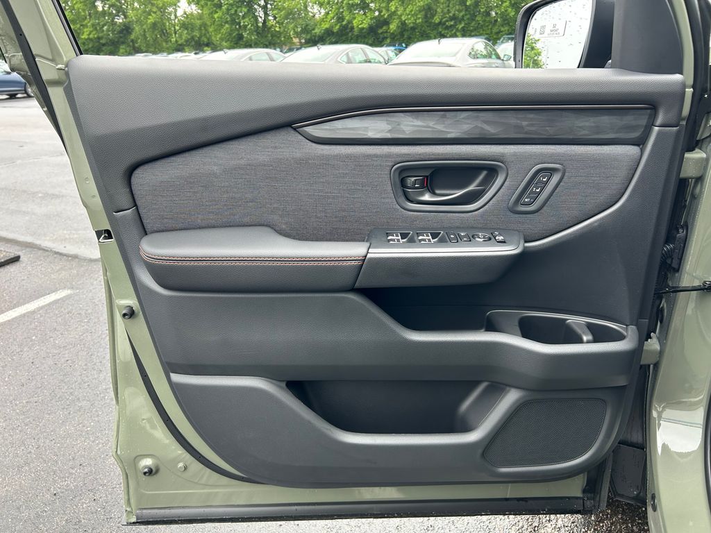 Thumbnail: 2026 Honda Passport - 19