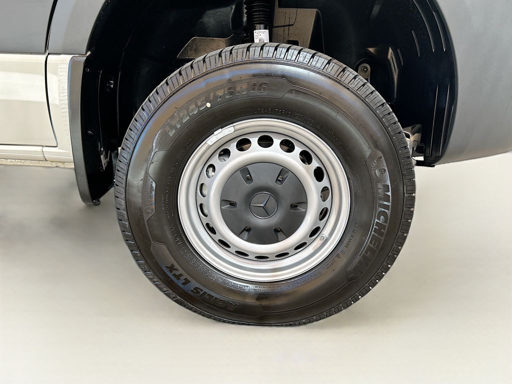 Thumbnail: 2026 Mercedes-Benz Sprinter - 30