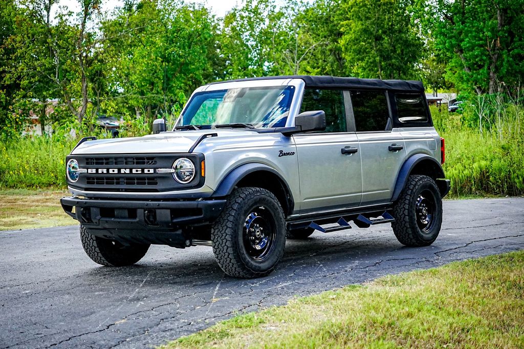 Used Car 2022 Ford Bronco  Black Diamond For Sale Under $40,000 In Taylor, Texas