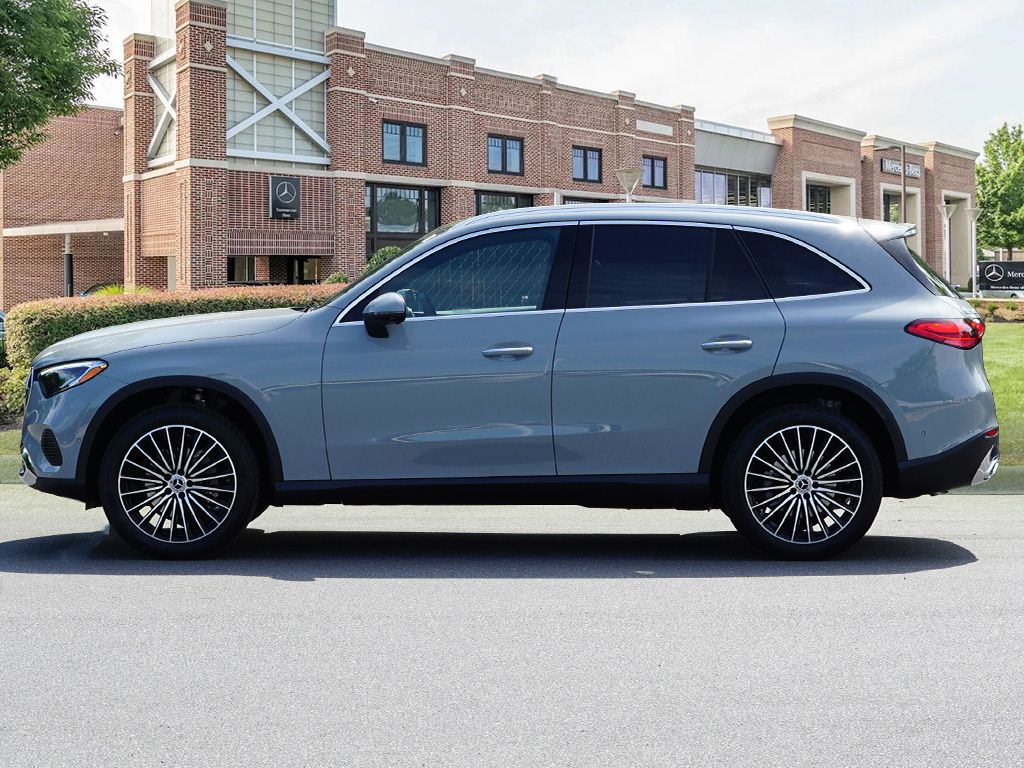 Thumbnail: 2026 Mercedes-Benz GLC - 8