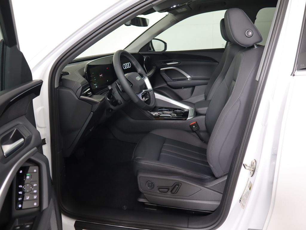 Thumbnail: 2025 Audi Q5 - 21