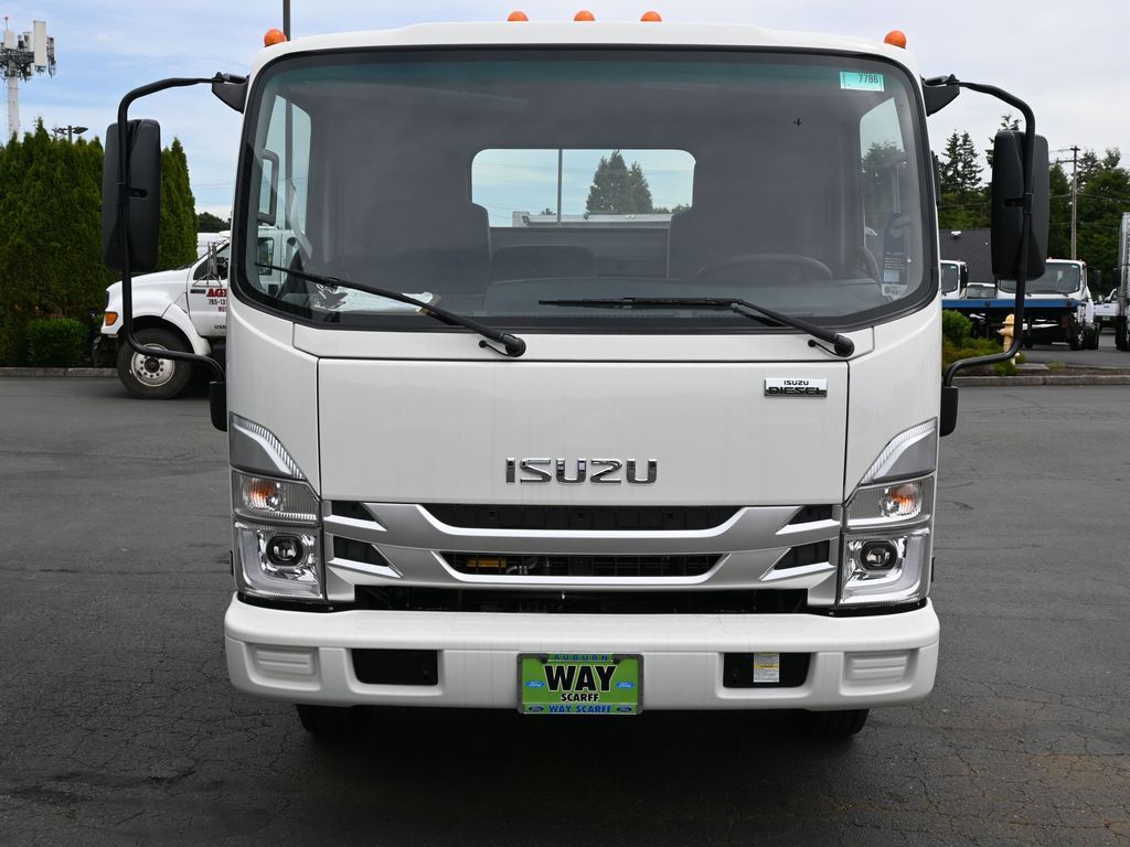 2024 Isuzu NPR HD 