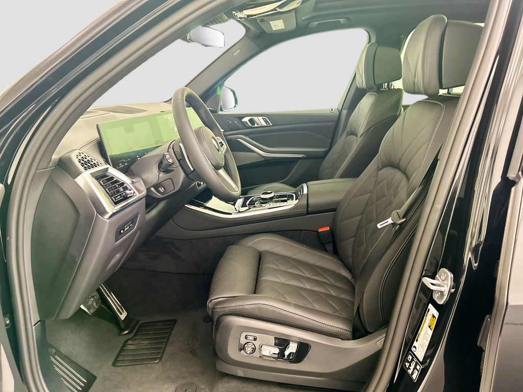 Thumbnail: 2026 BMW X5 - 18