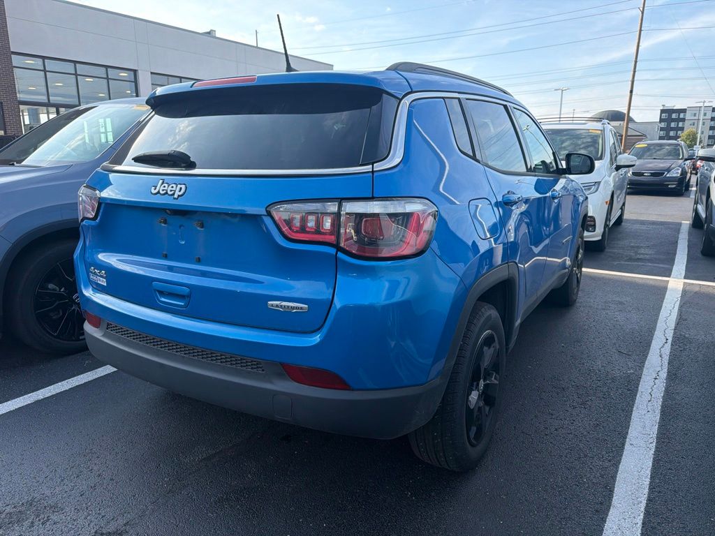 Thumbnail: 2018 Jeep Compass - 3