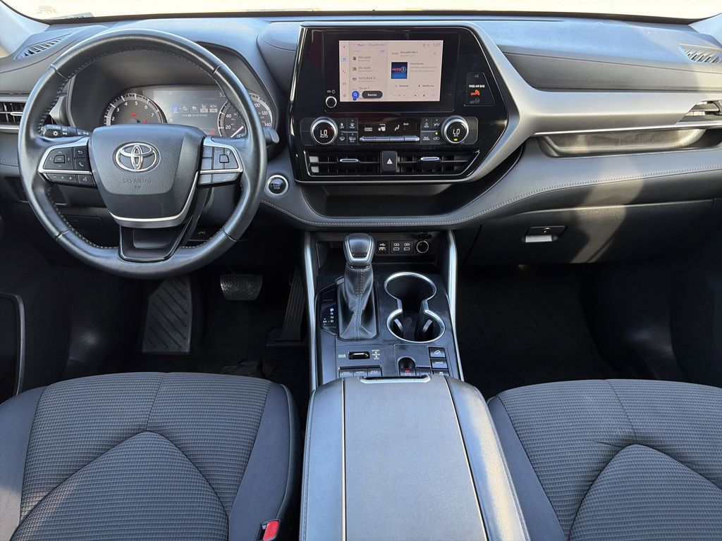 Used 2024 Toyota Highlander SUV