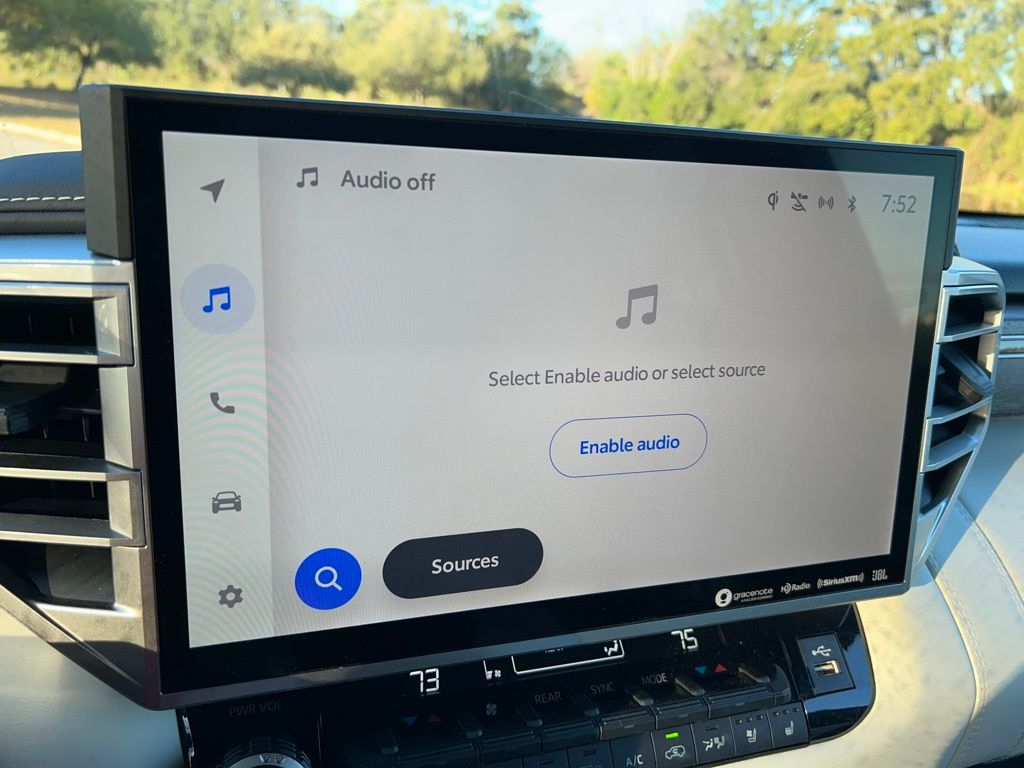 Thumbnail: 2024 Toyota Sequoia - 25