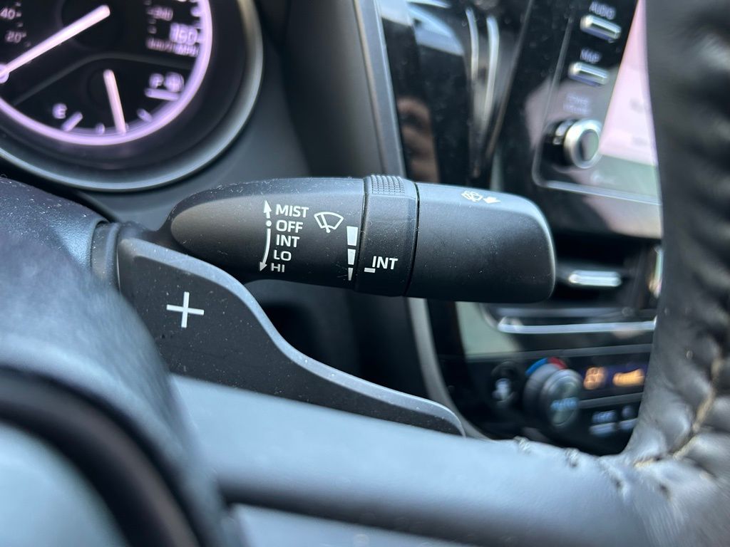 Thumbnail: 2023 Toyota Camry - 21