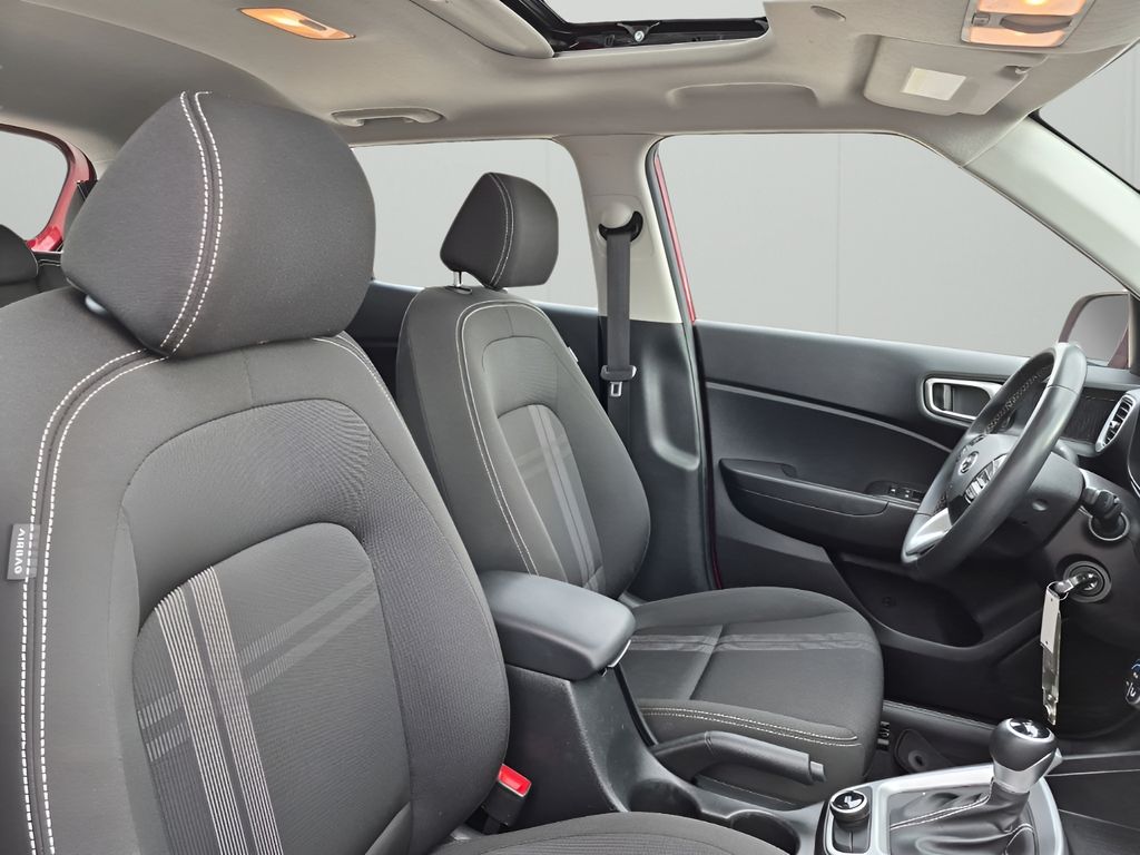 Used Car 2022 Hyundai Venue  Sel For Sale Under $20,000 In Austin, Texas