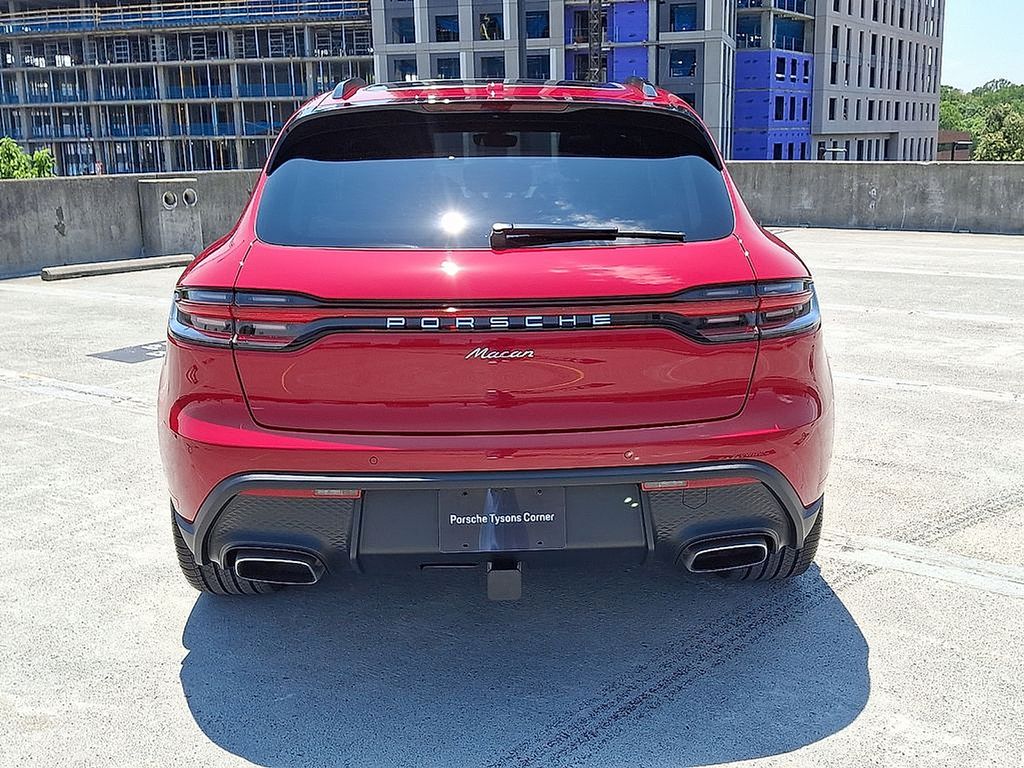 Thumbnail: 2025 Porsche Macan - 9