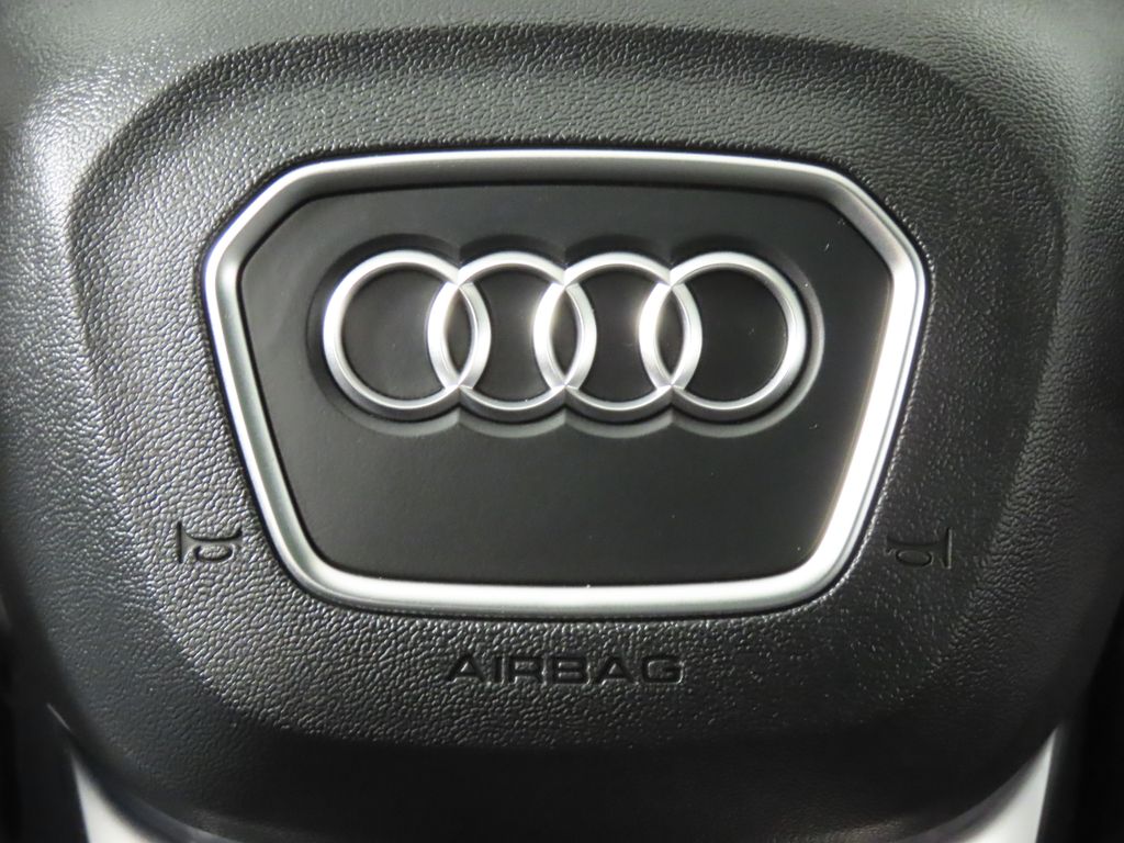 Thumbnail: 2025 Audi Q3 - 18