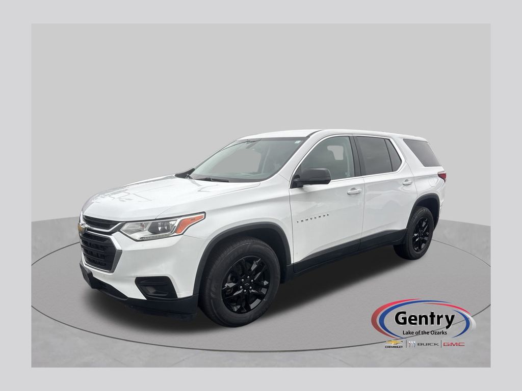 Summit White 2019 Chevrolet Traverse SUV / Crossover Front-Wheel Drive 9-Speed Automatic