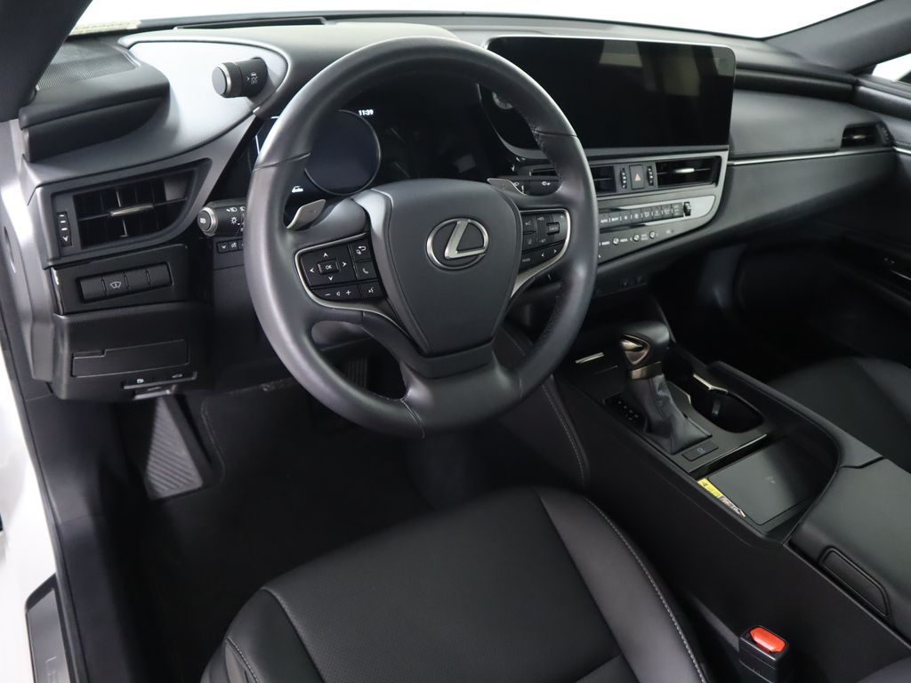 Thumbnail: 2025 Lexus ES - 9