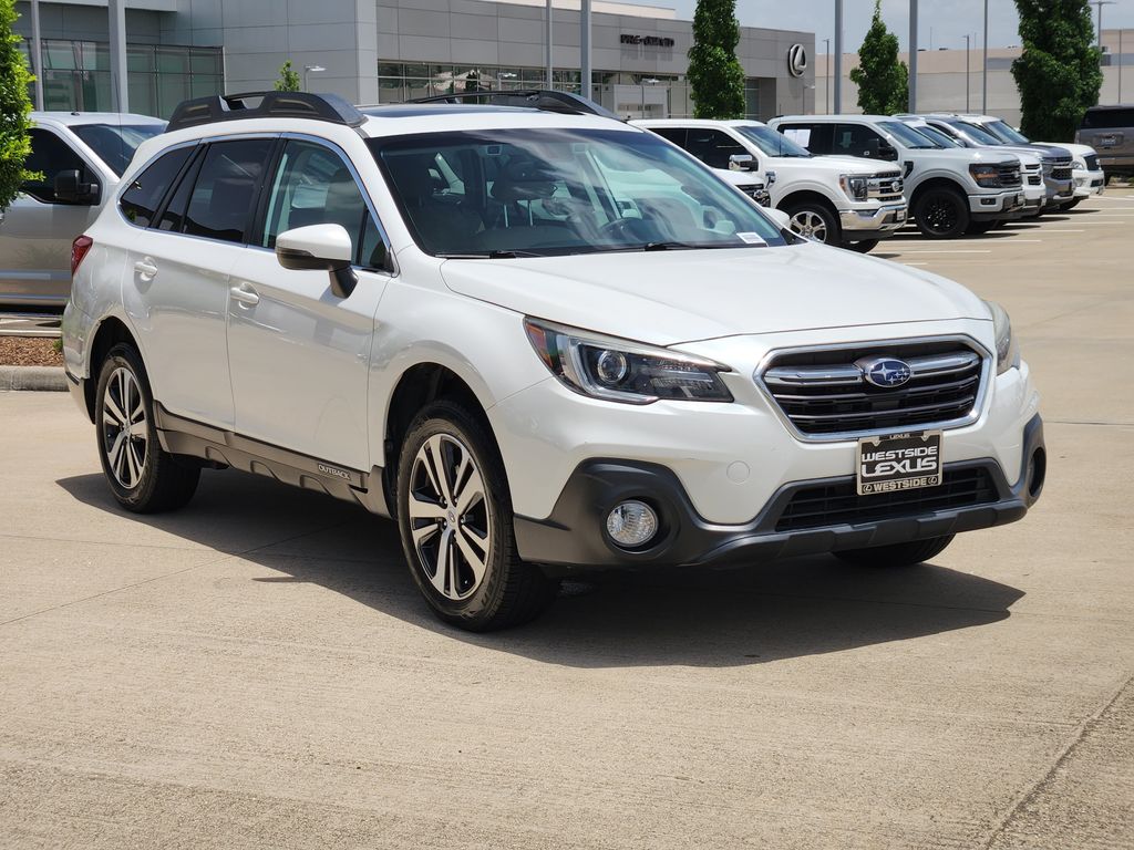 2019 Subaru Outback 2.5i White at Legacy Ford