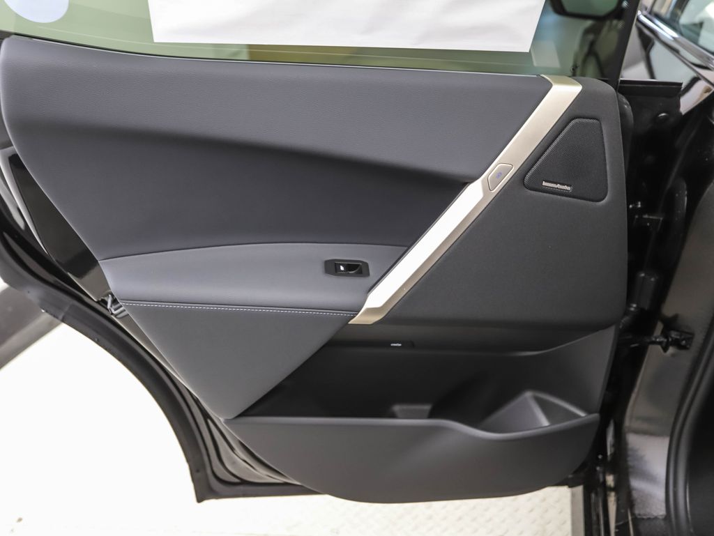 Thumbnail: 2026 BMW iX - 18