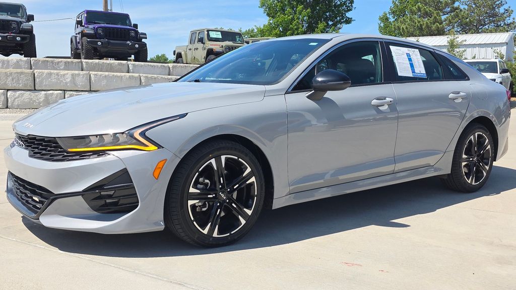 2022 Kia K5 GT-Line