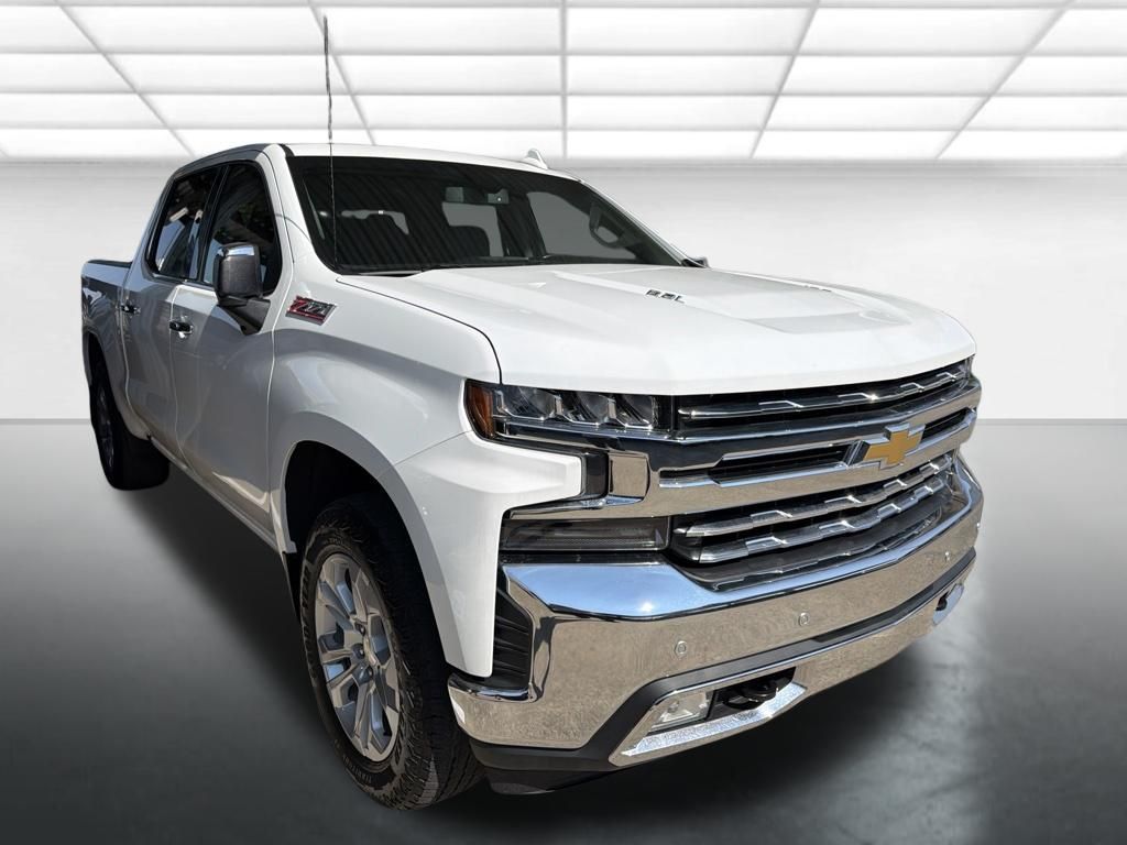 2022 Chevrolet Silverado 1500 LTZ Crew Cab 4WD