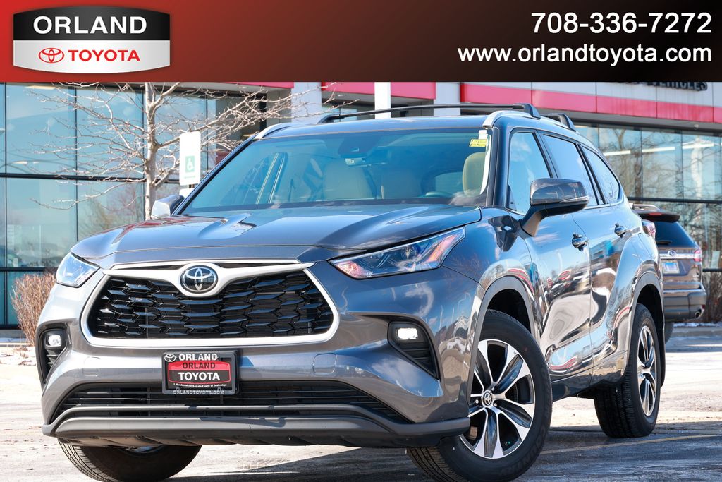 2024 Toyota Highlander XLE AWD