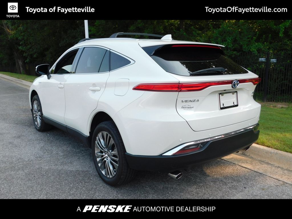 Thumbnail: 2021 Toyota Venza - 3
