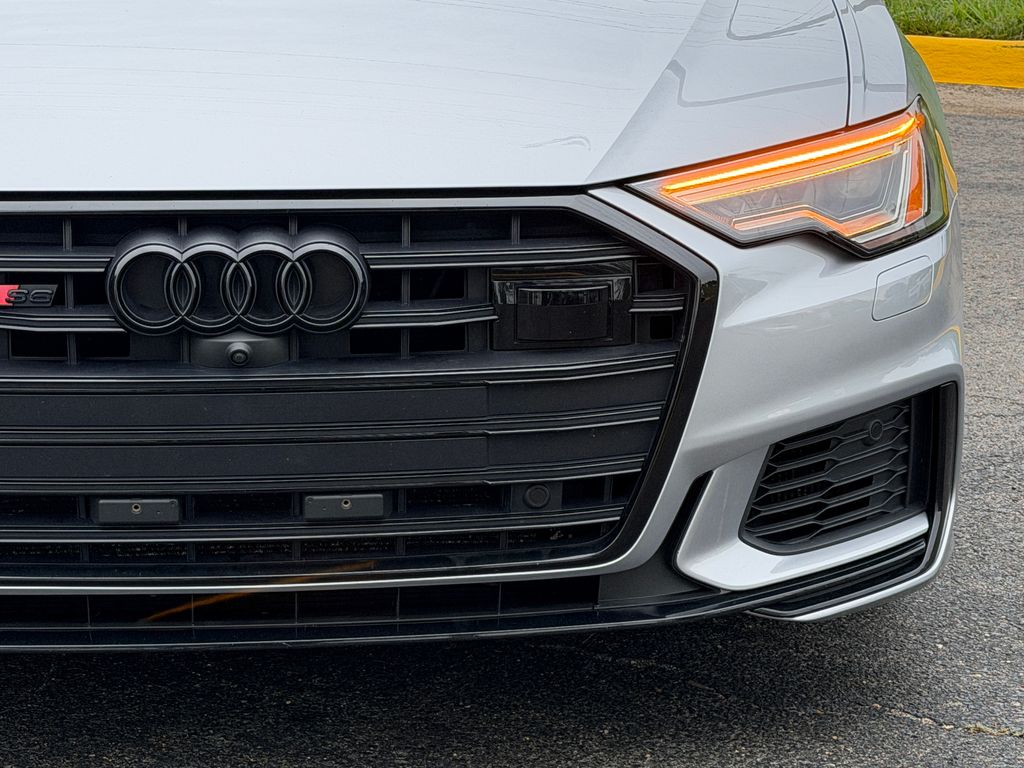 Thumbnail: 2022 Audi S6 - 3