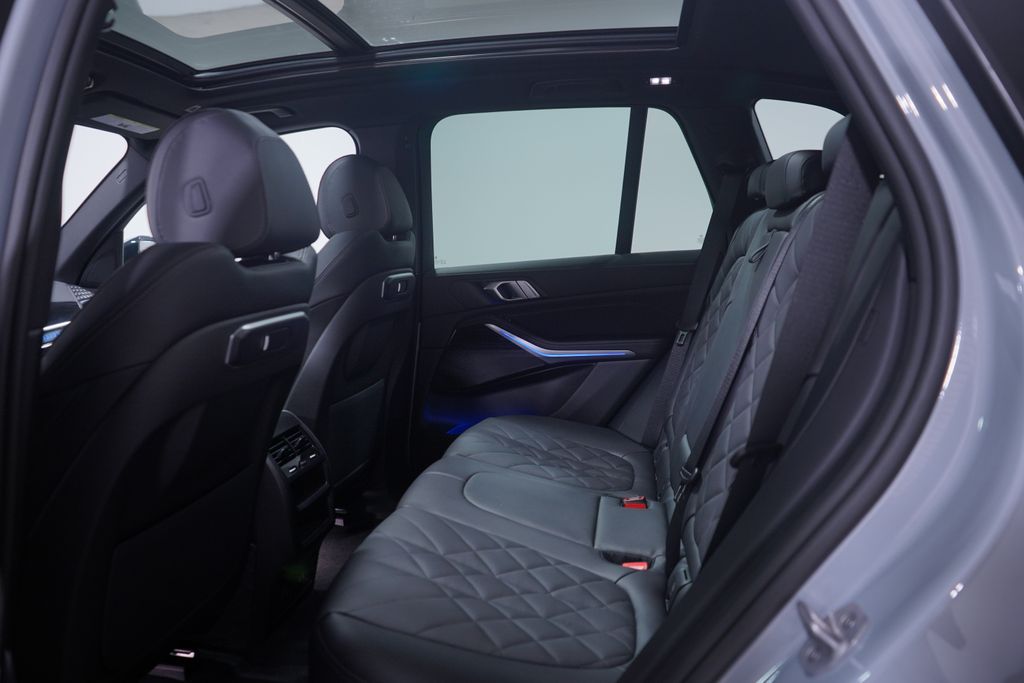 2025 BMW X5 xDrive40i 9