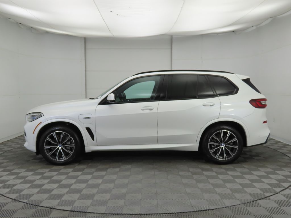 Thumbnail: 2023 BMW X5 - 8
