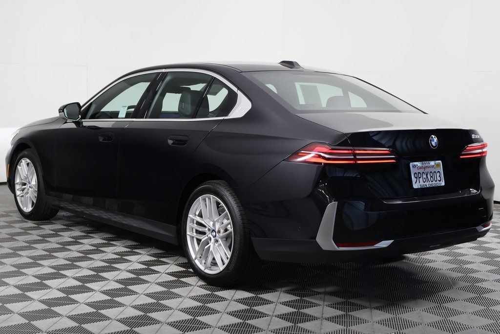 Thumbnail: 2024 BMW 5 Series - 6