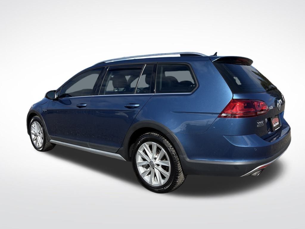 2017 Night Blue Volkswagen Golf Alltrack TSI SE AWD Crossover