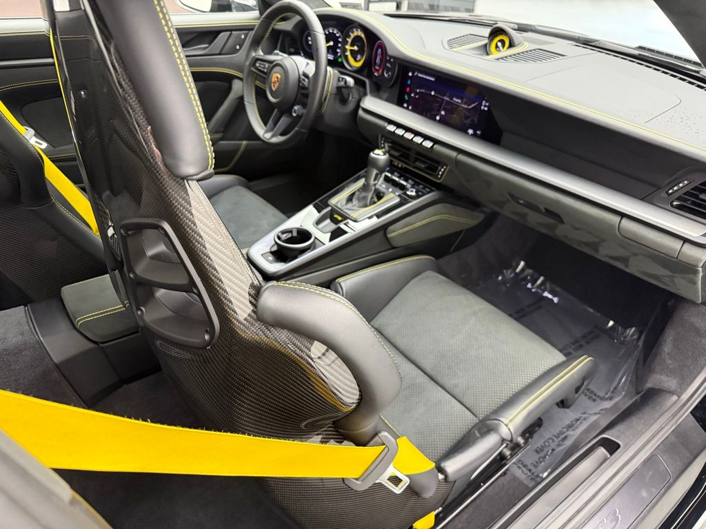 Thumbnail: 2024 Porsche 911 - 26