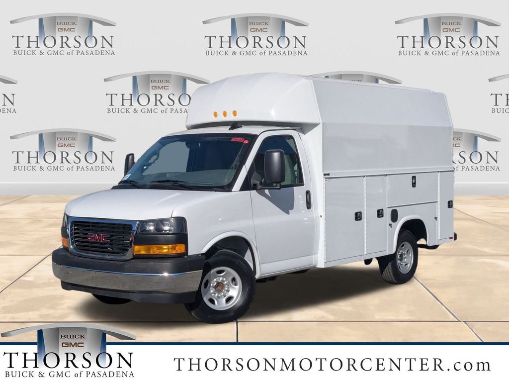 2025 GMC Savana Chassis 3500 139 Cutaway RWD