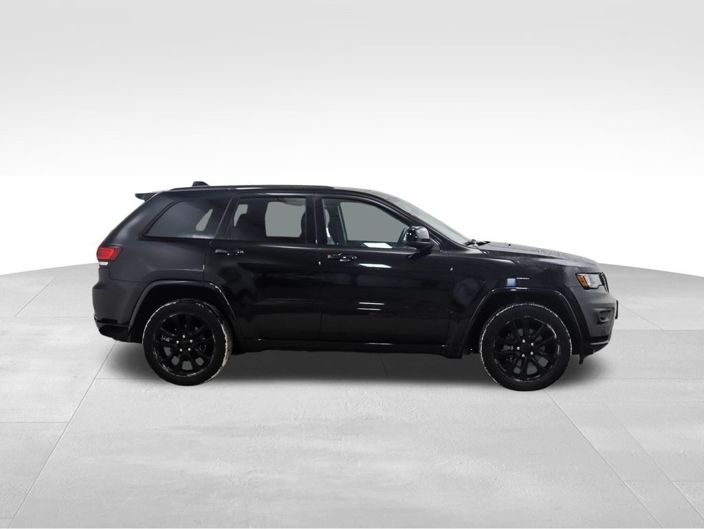 Thumbnail: 2020 Jeep Grand Cherokee - 6