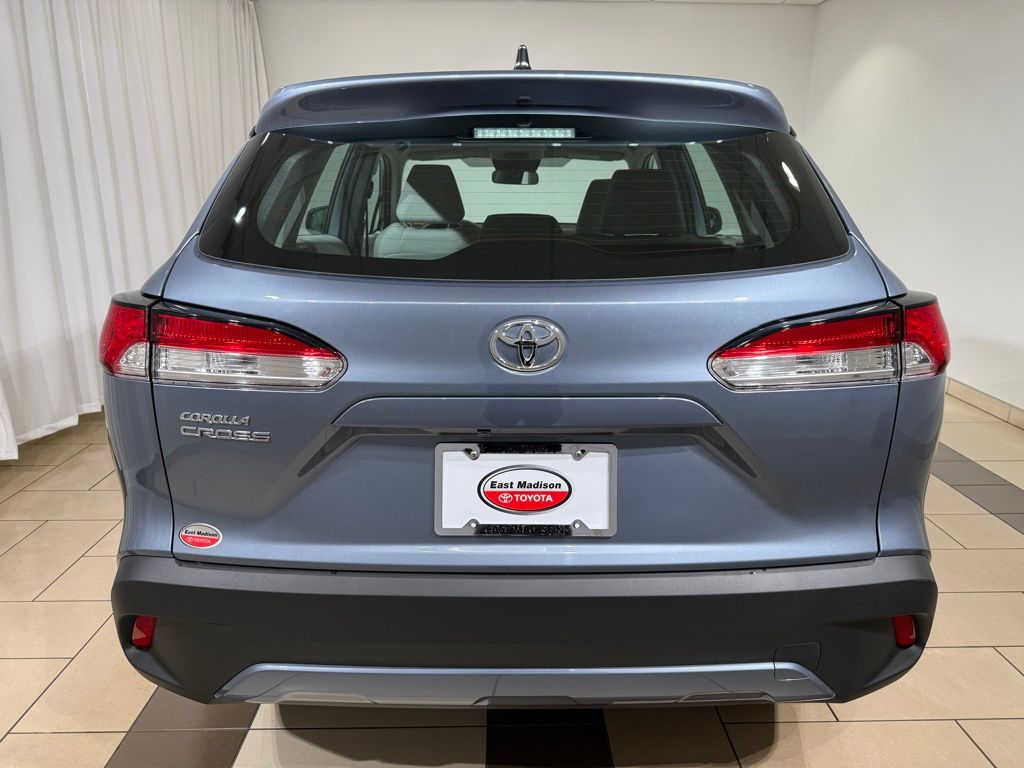 Thumbnail: 2025 Toyota Corolla Cross - 4