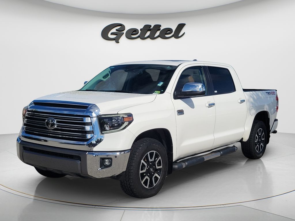 Super White 2020 Toyota Tundra Pickup Truck Four-Wheel Drive 6-Speed Automatic