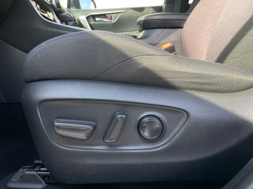 Thumbnail: 2024 Toyota RAV4 - 26