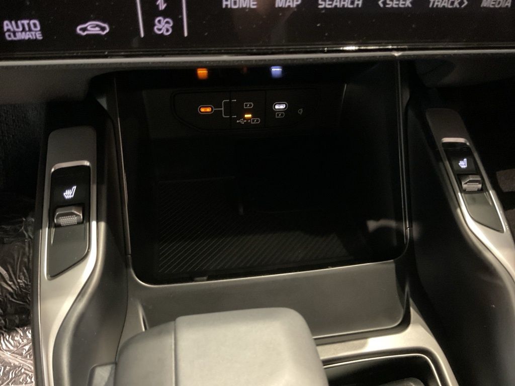 New 2026 White Kia EX image 13