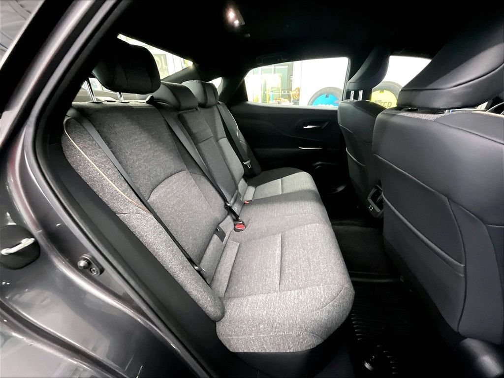 2023 Toyota Crown — photo 16