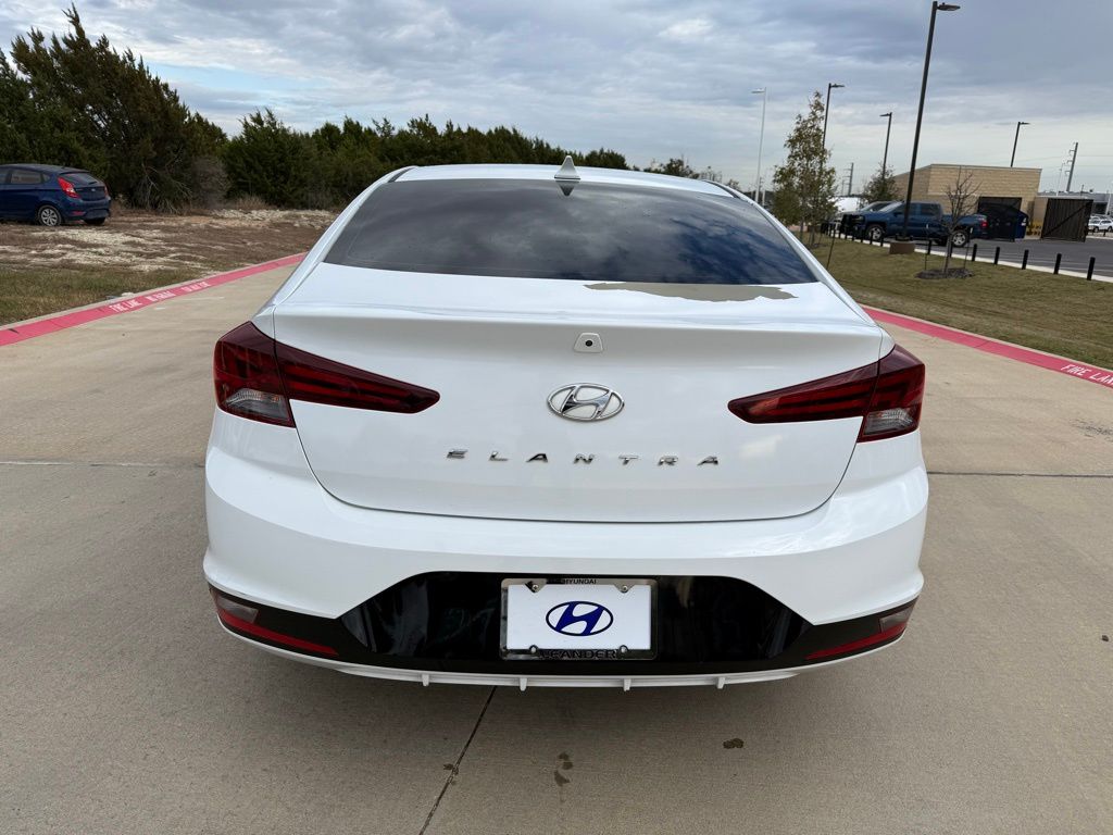 Thumbnail: 2019 Hyundai Elantra - 6