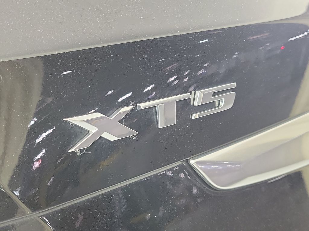 2023 Cadillac XT5 Premium Luxury - 6