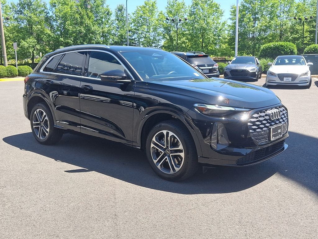 Thumbnail: 2025 Audi Q5 - 3