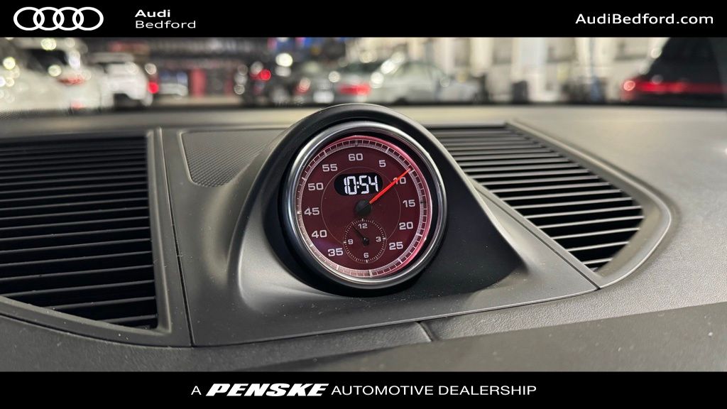 Thumbnail: 2020 Porsche Macan - 17