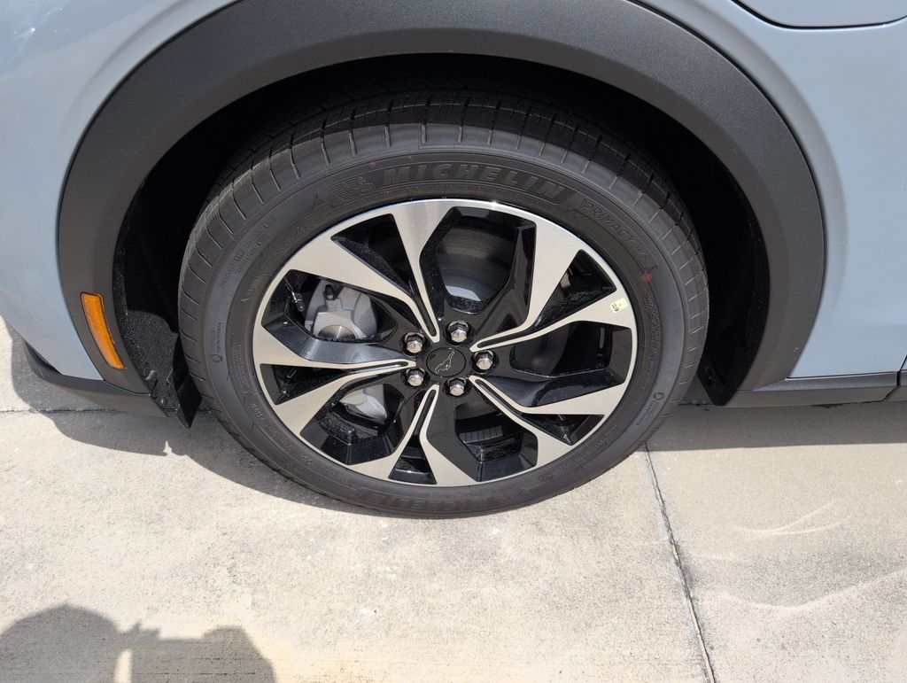 New 2026 Gray Ford Select image 17