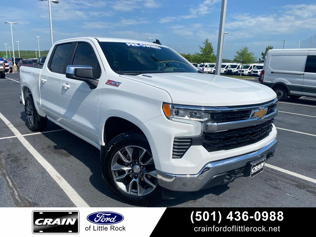 Summit White 2024 Chevrolet Silverado 1500 Pickup Truck Four-Wheel Drive Automatic