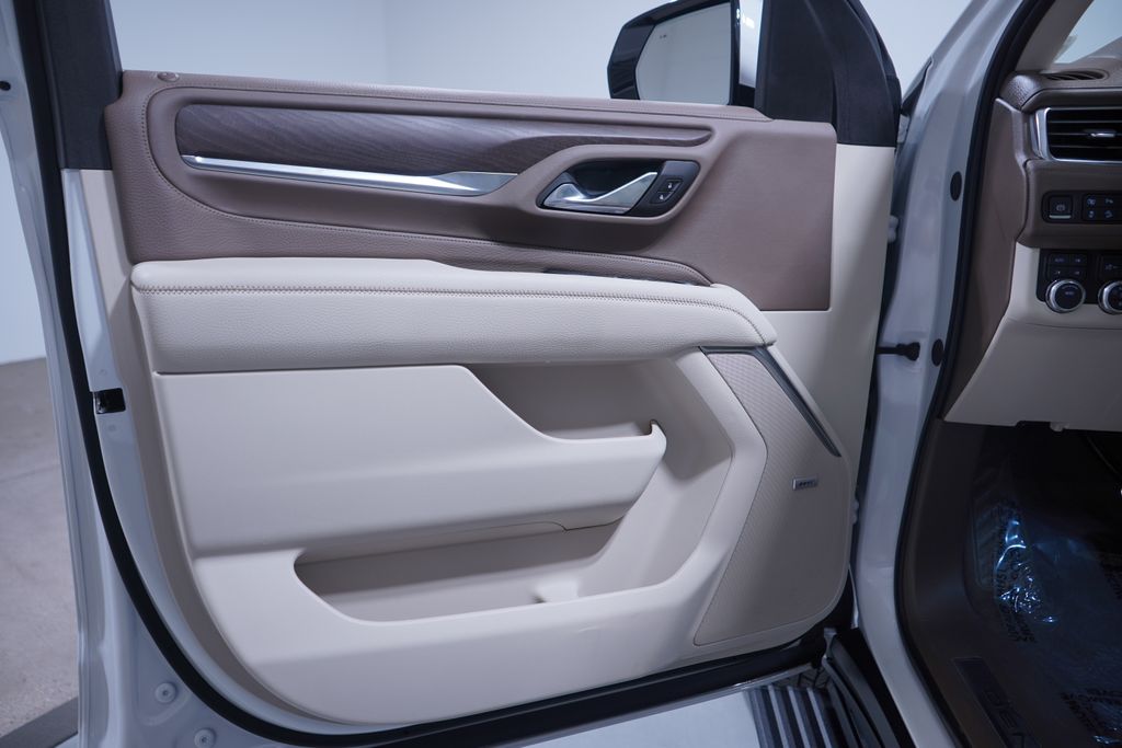 Thumbnail: 2024 GMC Yukon - 16