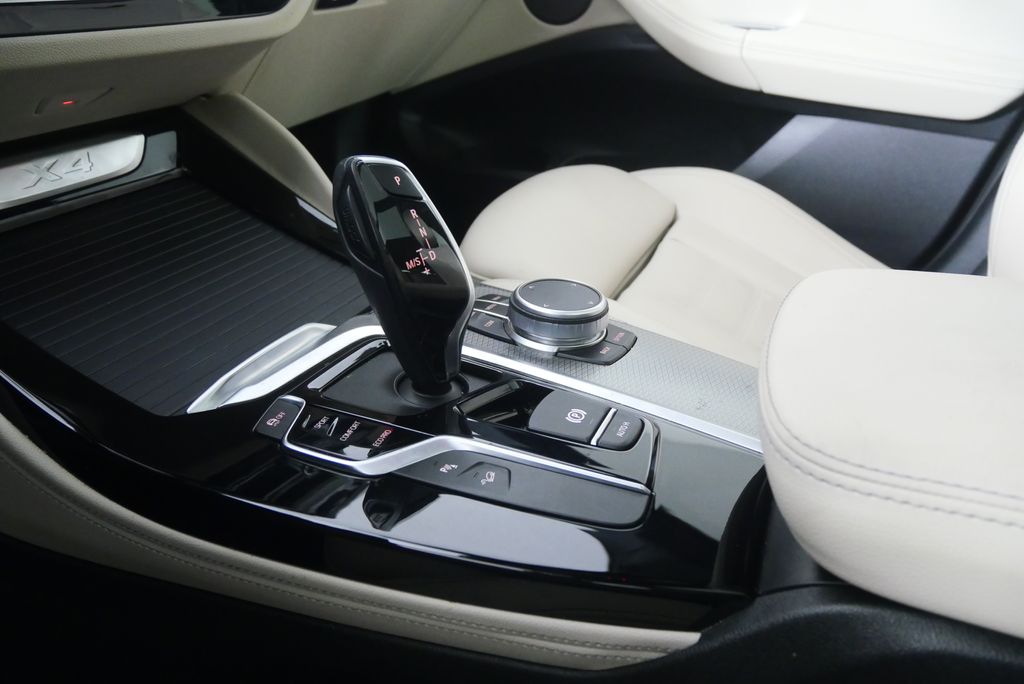 Thumbnail: 2020 BMW X4 - 24