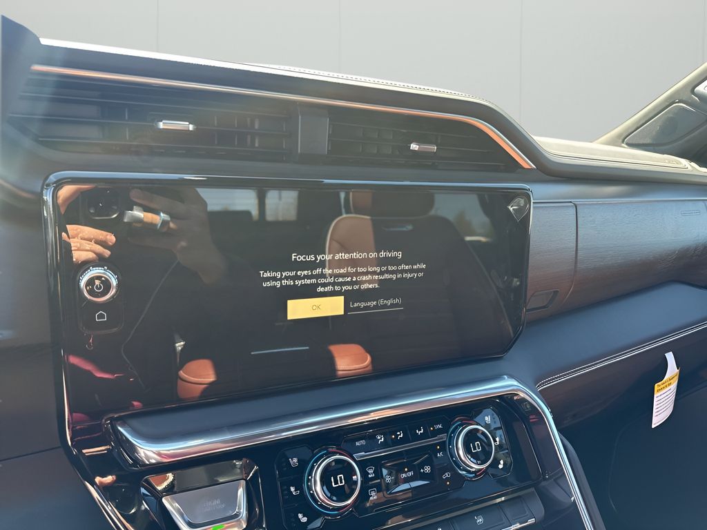 New 2026 White GMC Denali Ultimate image 33