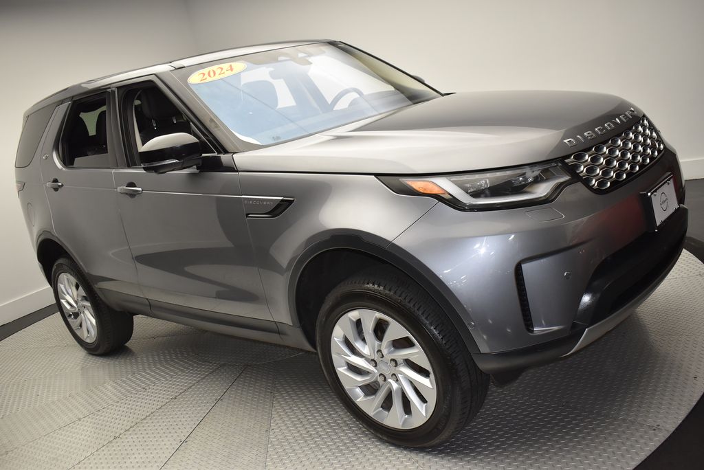 Thumbnail: 2024 Land Rover Discovery - 3