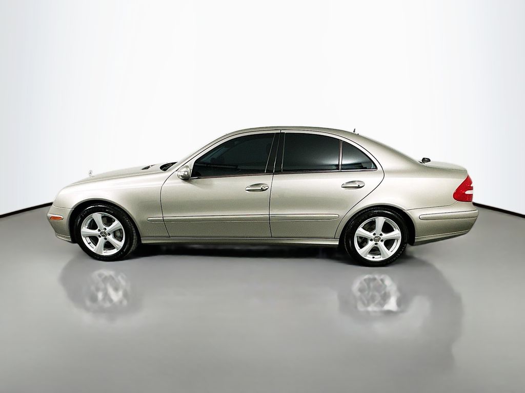 Thumbnail: 2005 Mercedes-Benz E-Class - 8