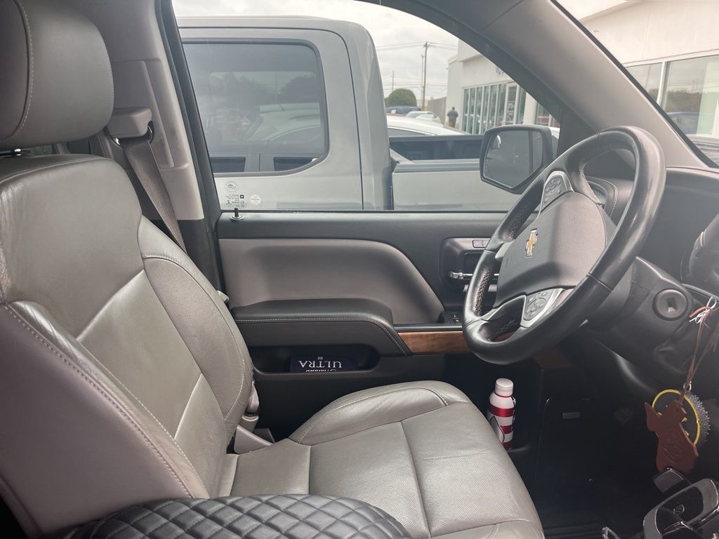 Thumbnail: 2015 Chevrolet Silverado 1500 - 4