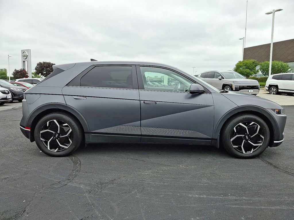 Thumbnail: 2023 Hyundai Ioniq 5 - 7