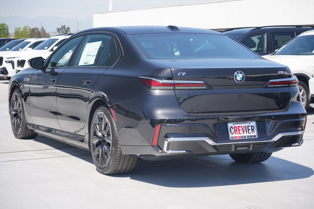 2024 BMW i7 M70 7