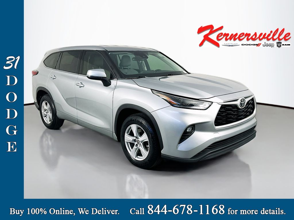 Celestial Silver Metallic 2021 Toyota Highlander SUV / Crossover Front-Wheel Drive Automatic